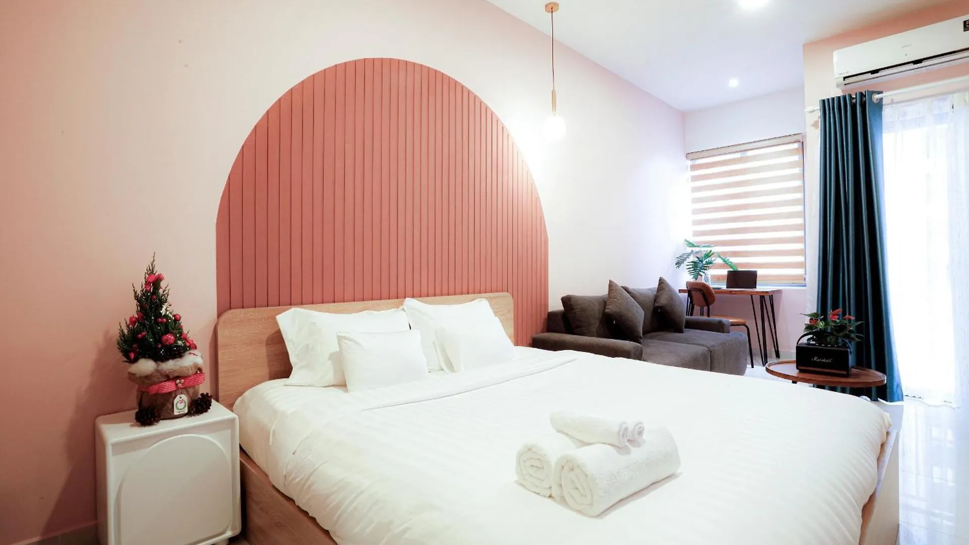 Soho Saigon Balcony Apartment Ho Chi Minh City